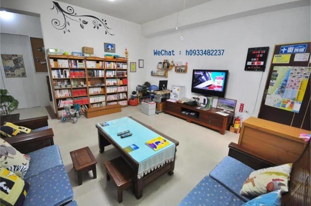 Ten Street B & B Città di Hualien Esterno foto